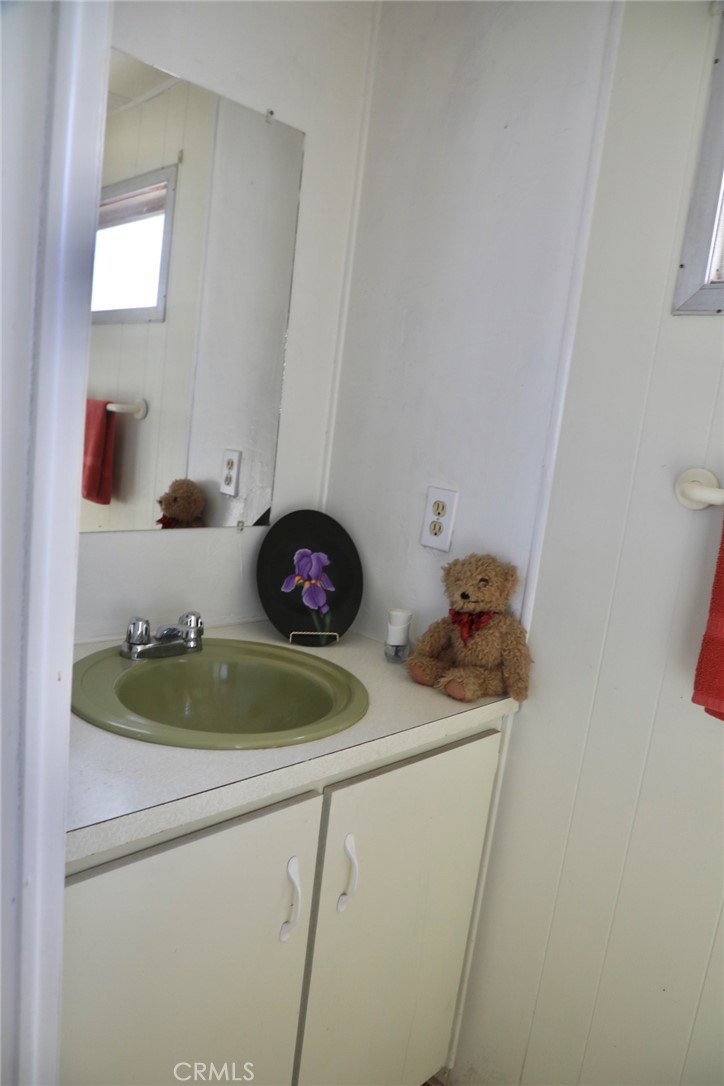 7484 Kickapoo Trail, Unit 9 Yucca Valley, CA 92284 - Photo 19 of 24