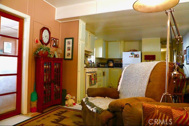 7484 Kickapoo Trail, Unit 9 Yucca Valley, CA 92284 - Photo 4 of 24