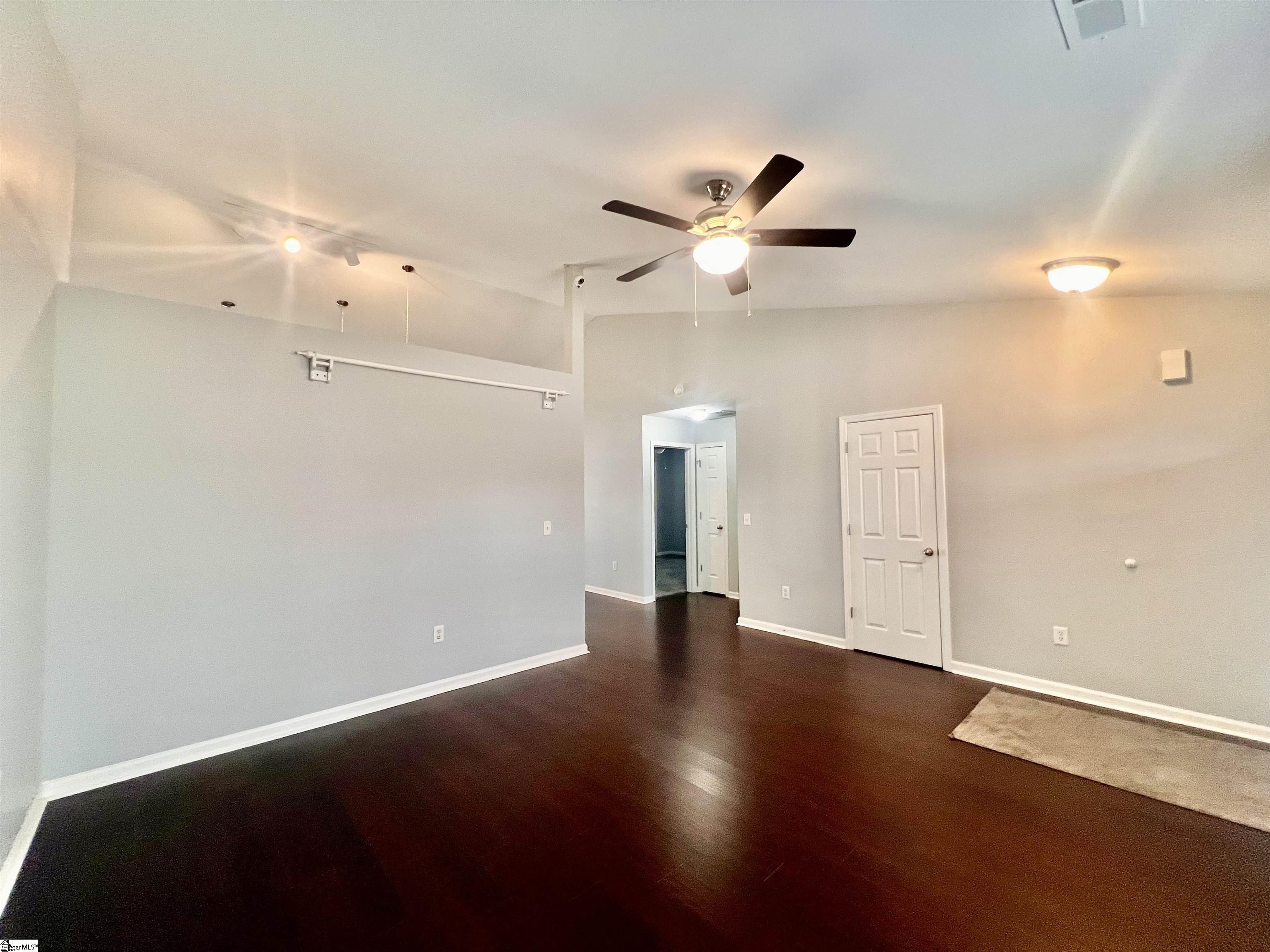 202 Catterick Way Fountain Inn, SC 29644 - Photo 3 of 27 Gallery Image 3