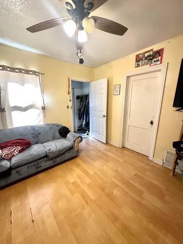 $150,000 | 519 8th Avenue, Worthington, MN 56187