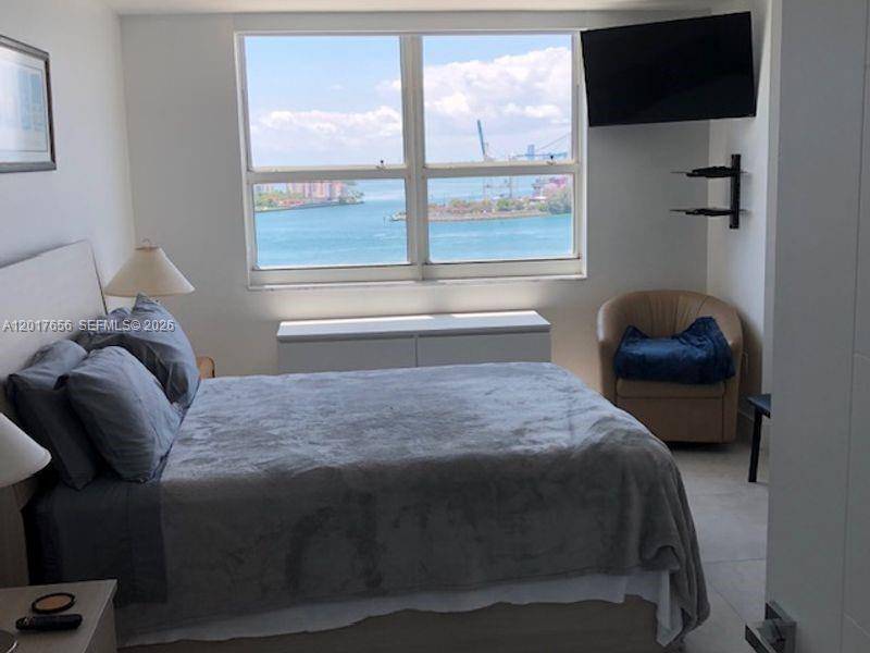 90 Alton Road, Unit 1604 Miami Beach, FL 33139 - Photo 25 of 29