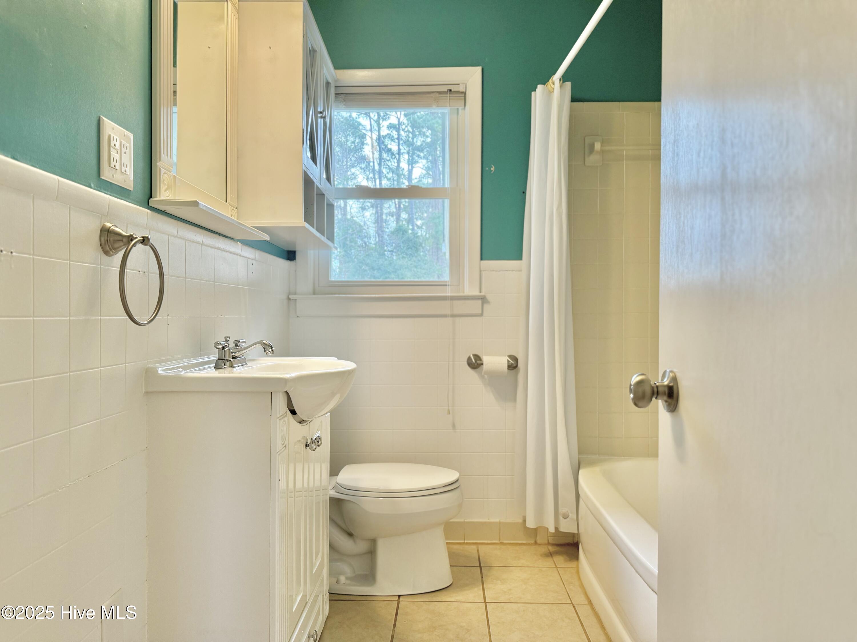 3929 Masonboro Loop Road Wilmington, NC 28409 - Photo 33 of 56 Full Bath
