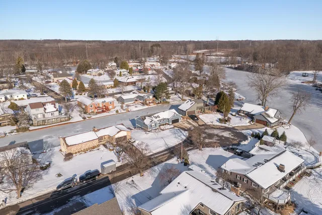 $355,000 | 10273 Burgundy Boulevard, Dimondale, MI 48821