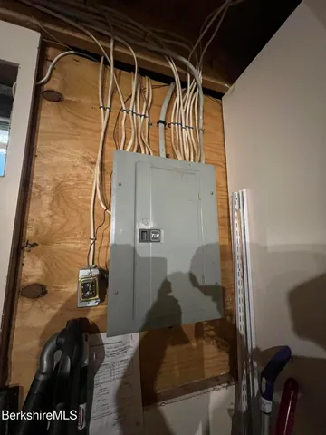 $354,000 | 215 Partridge Road, Pittsfield, MA 01201