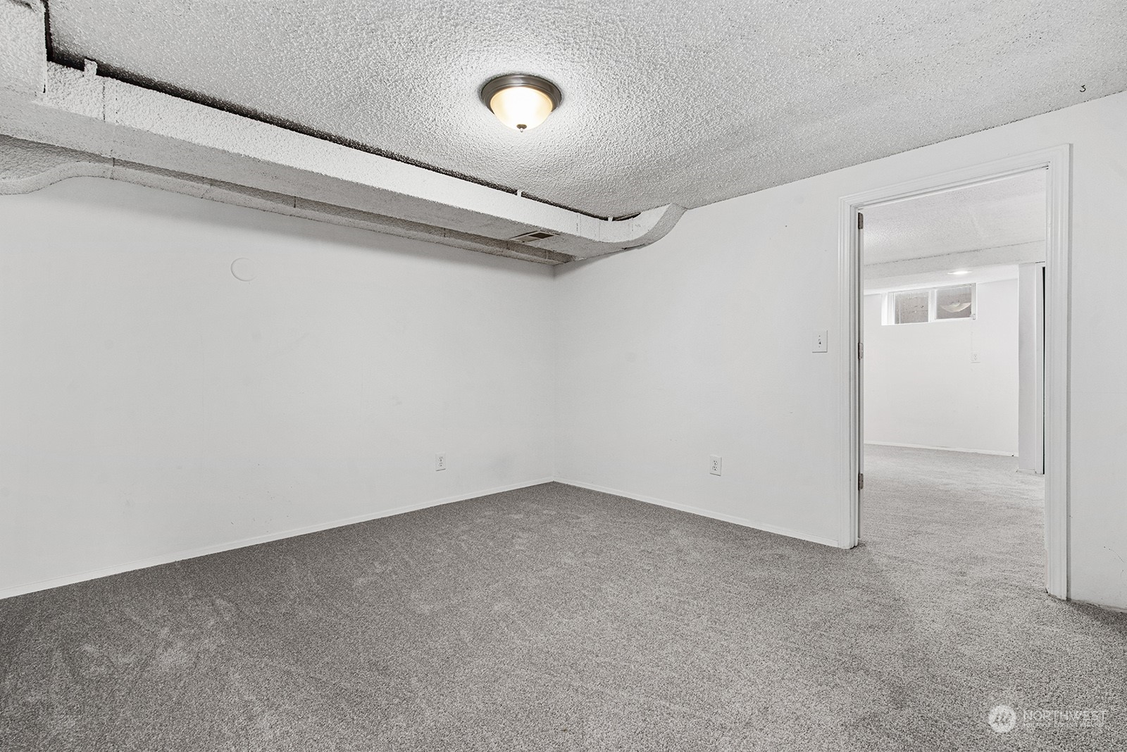 260 Taylor Avenue Northwest Renton, WA 98057 - Photo 21 of 26 a view of an empty room