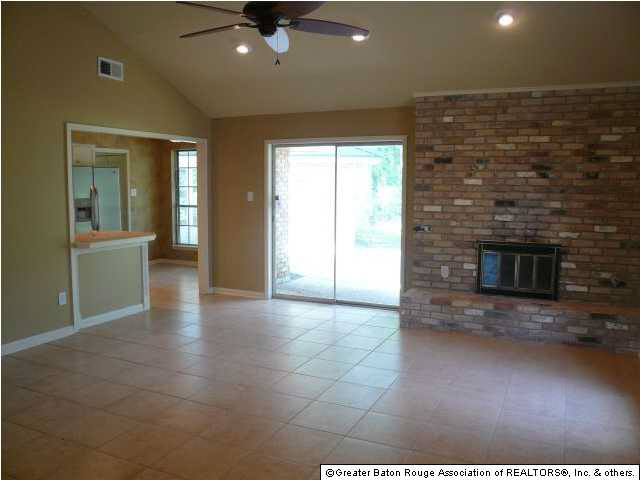 5538 Upton Drive Baton Rouge, LA 70809 - Photo 3 of 9