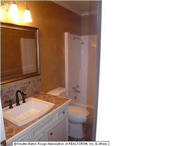 5538 Upton Drive Baton Rouge, LA 70809 - Photo 4 of 9