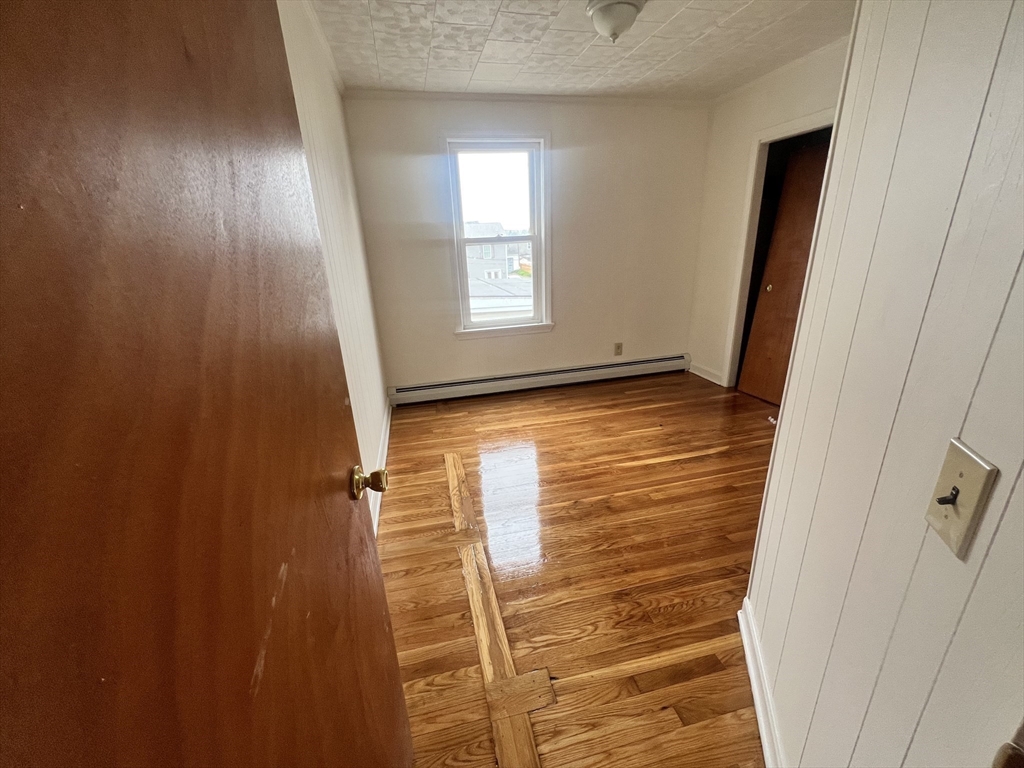 212 Brightman Street Fall River, MA 02720 - Photo 5 of 13
