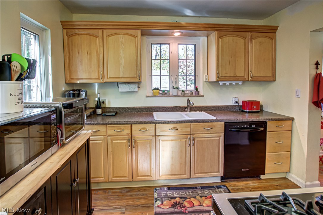 1250 Castleton Road Cleveland Heights, OH 44121 - Photo 15 of 33