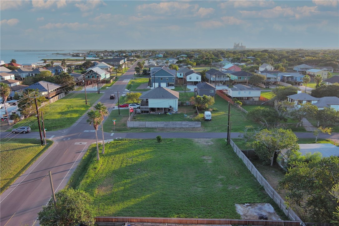 3626 Laguna Shores Road Corpus Christi, TX 78418 - Photo 3 of 12