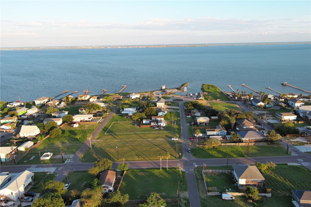 3626 Laguna Shores Road Corpus Christi, TX 78418 - Photo 8 of 12