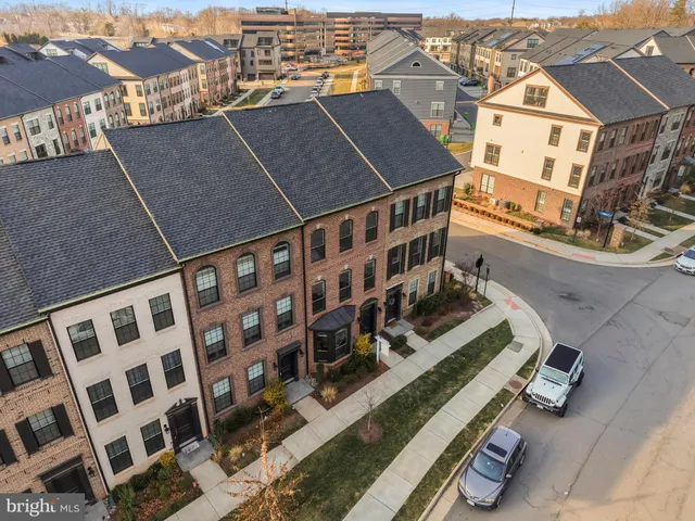 $899,998 | 4434 Fair Lakes Court, Fairfax, VA 22033