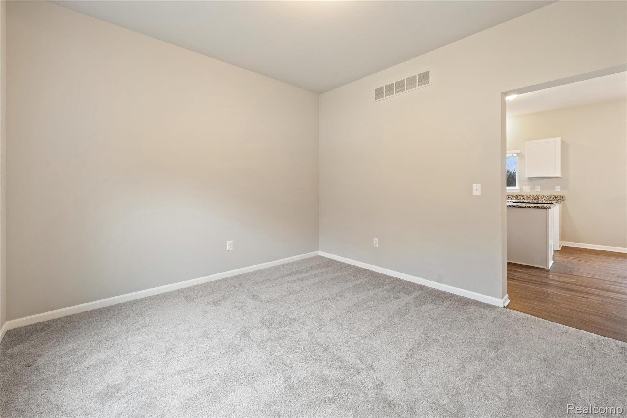 42765 Colonial Road Belleville, MI 48111 - Photo 22 of 46 Gallery Image 22