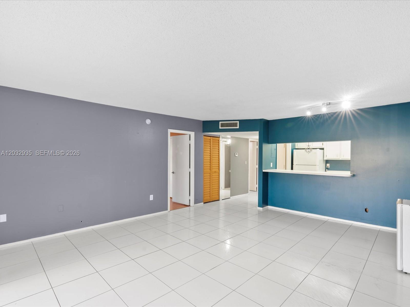 4172 Inverrary Drive, Unit 306 Lauderhill, FL 33319 - Photo 5 of 17
