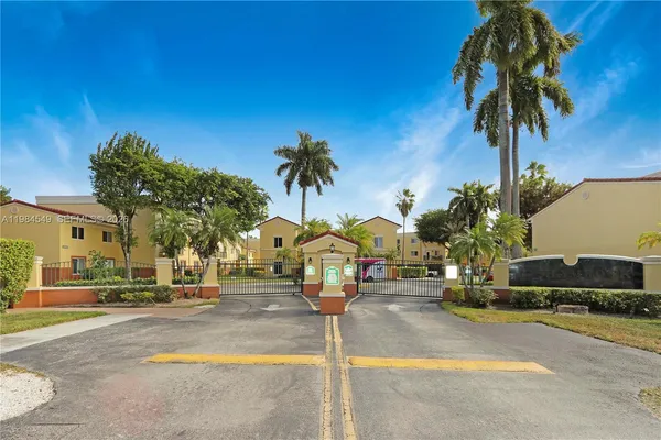 $2,350 | 12645 Southwest 91st Street, Unit 206, Miami, FL 33186