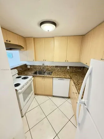 $2,350 | 12645 Southwest 91st Street, Unit 206, Miami, FL 33186