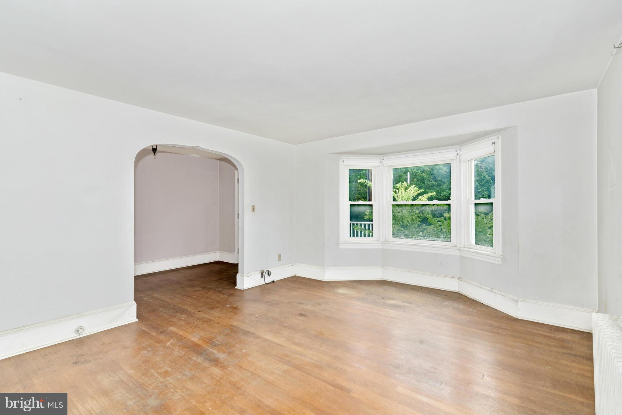 12202 Green Valley Road Union Bridge, MD 21791 - Photo 7 of 30 Living Room