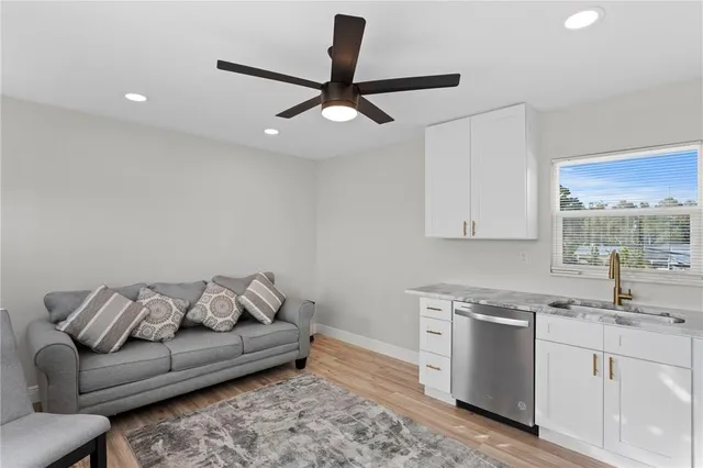 $669,900 | 6660 17th Street North, St. Petersburg, FL 33702