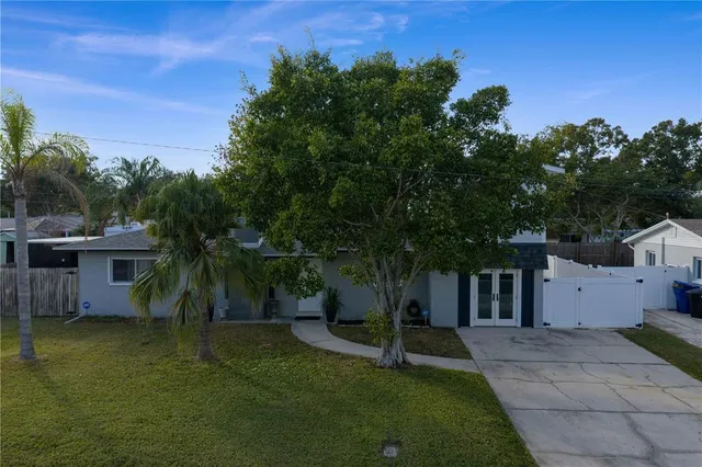 $669,900 | 6660 17th Street North, St. Petersburg, FL 33702