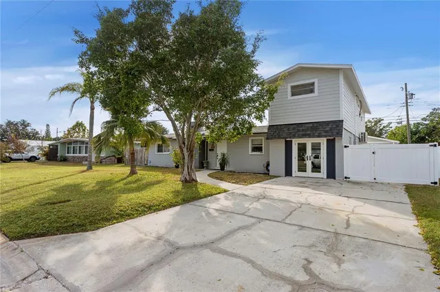 $669,900 | 6660 17th Street North, St. Petersburg, FL 33702