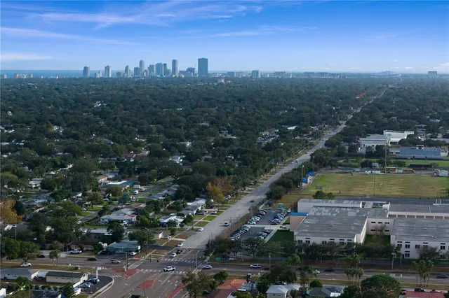 $669,900 | 6660 17th Street North, St. Petersburg, FL 33702