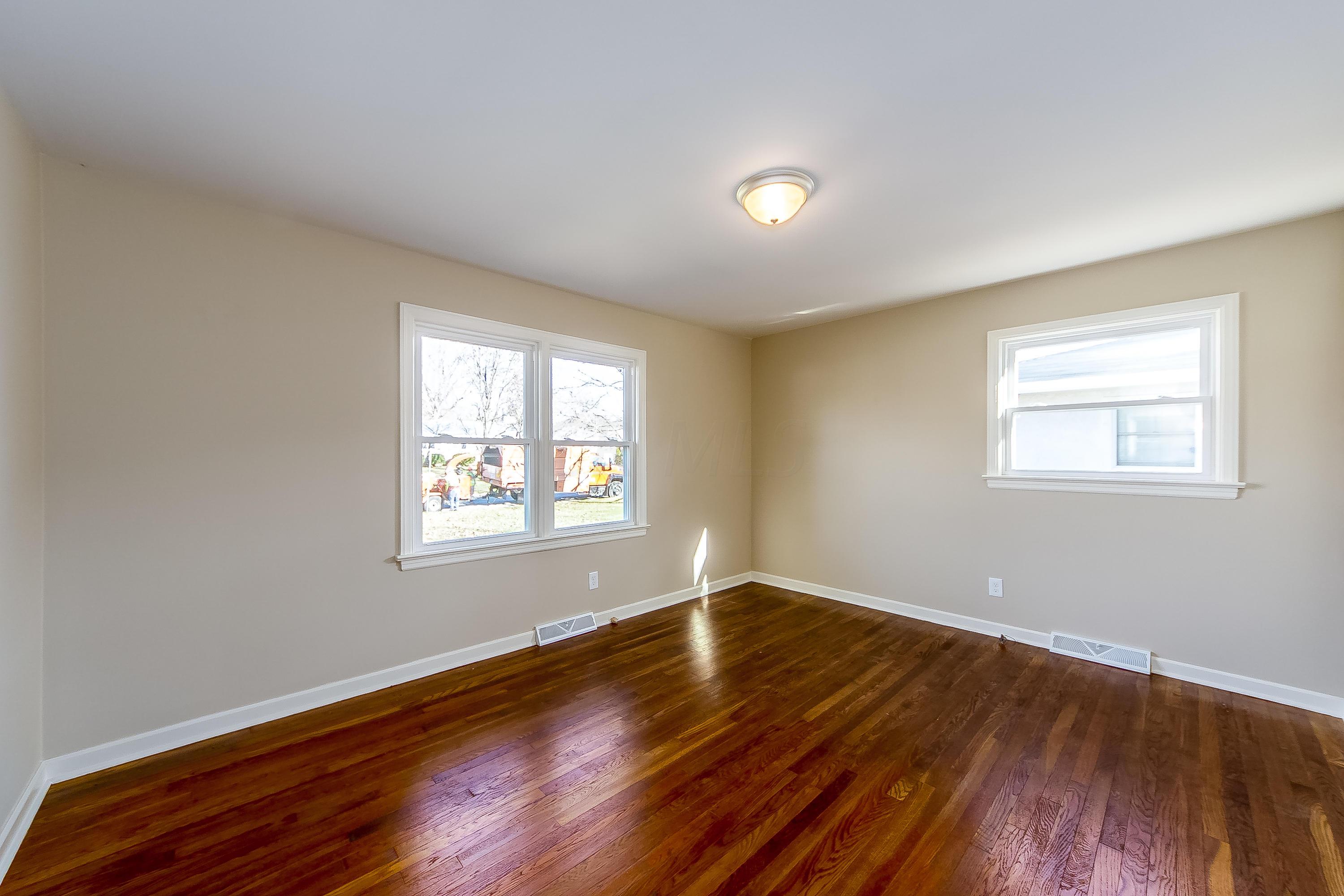 2279 Lytham Road Columbus, OH 43220 - Photo 18 of 27