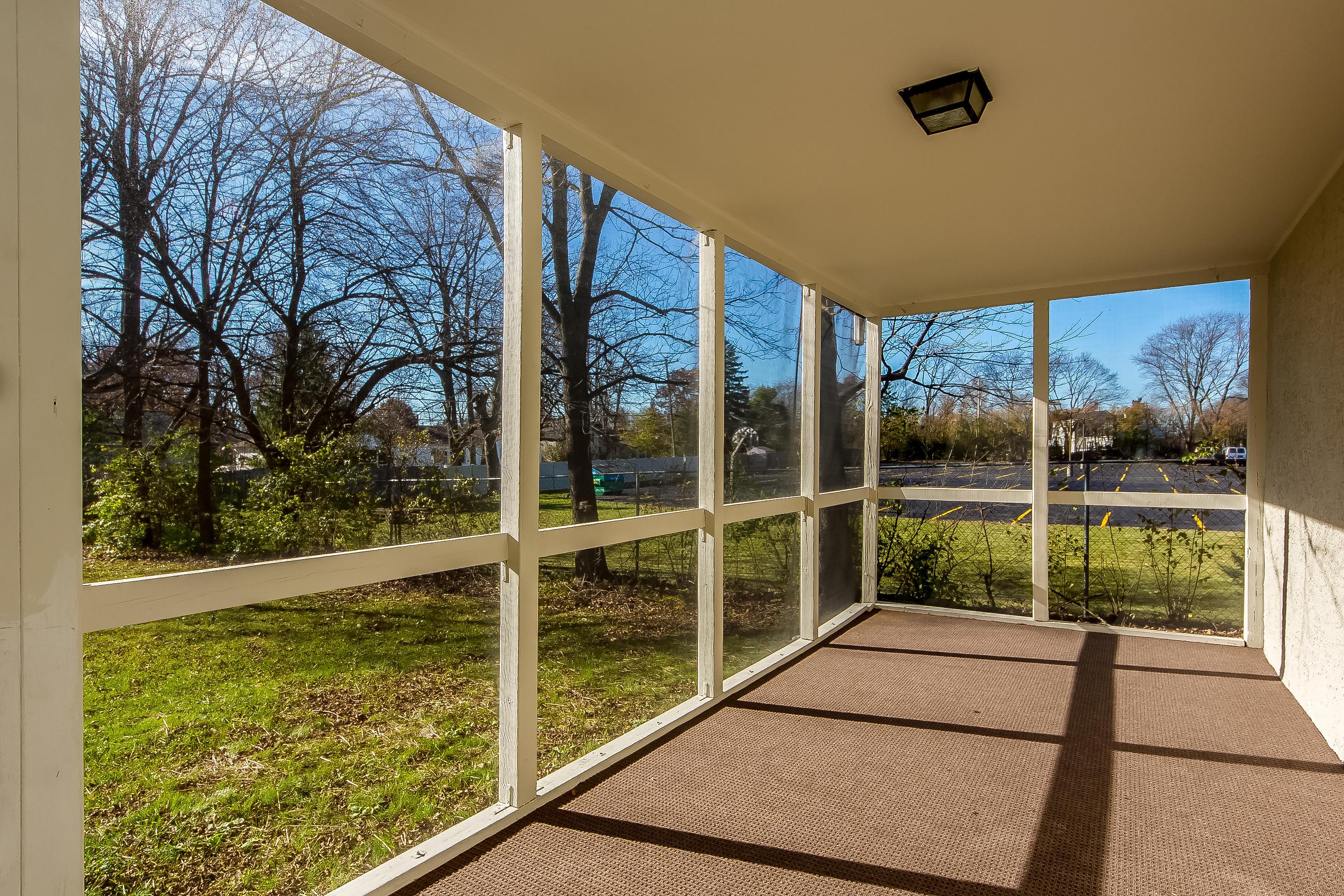 2279 Lytham Road Columbus, OH 43220 - Photo 25 of 27