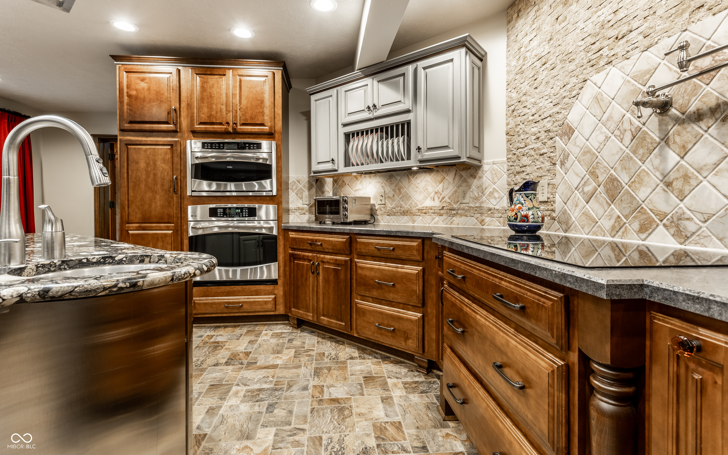 6311 Johnson Road Indianapolis, IN 46220 - Photo 33 of 77
