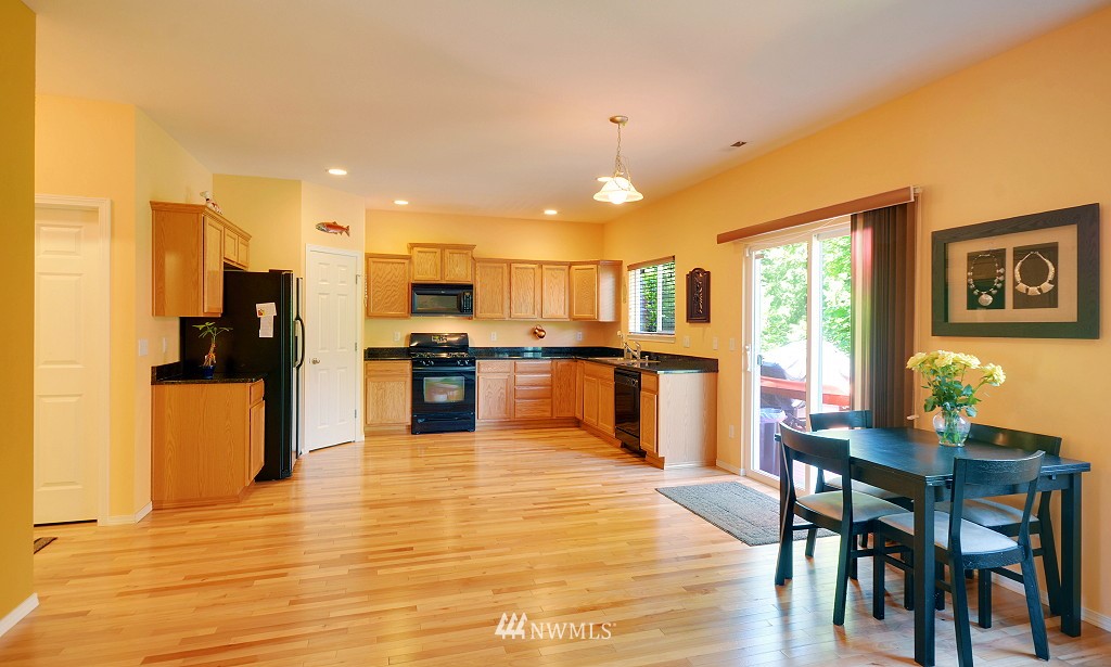 23001 27th Drive Southeast Bothell, WA 98021 - Photo 2 of 23