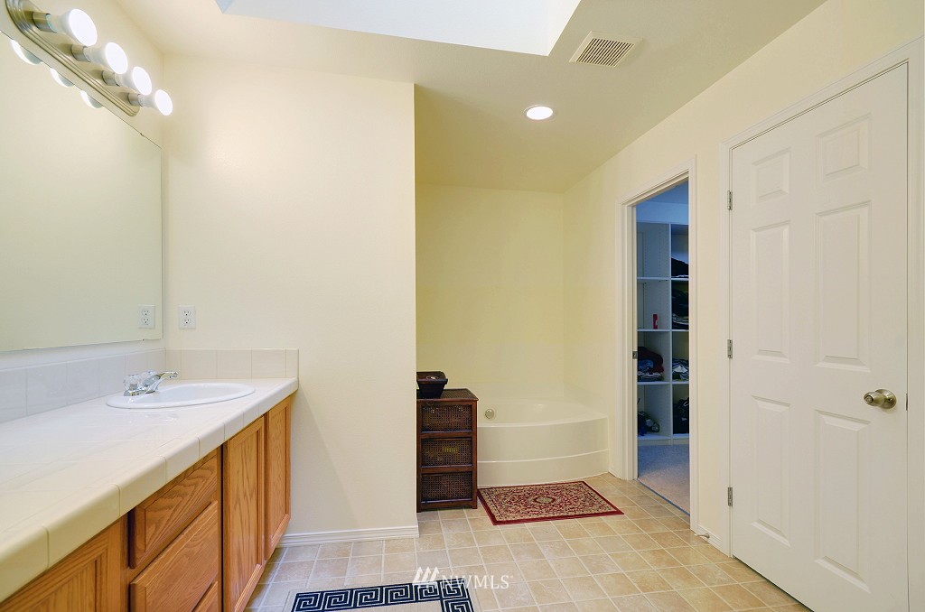 23001 27th Drive Southeast Bothell, WA 98021 - Photo 14 of 23