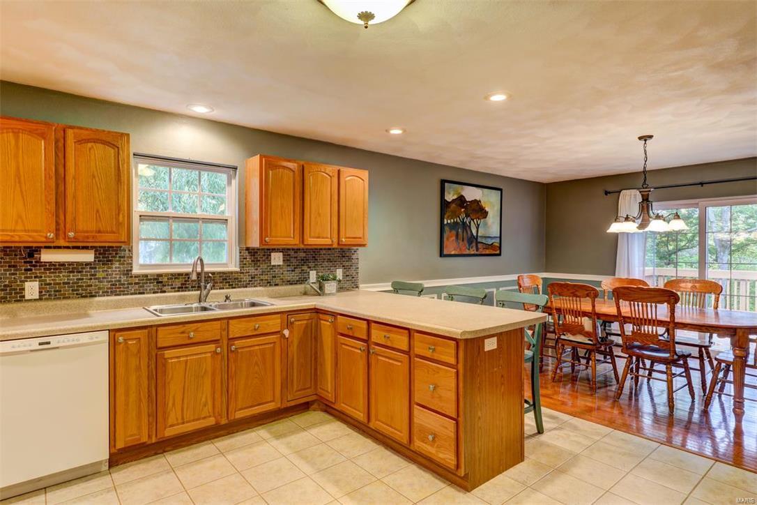 321 West Woodland Ridge Valmeyer, IL 62295 - Photo 16 of 41