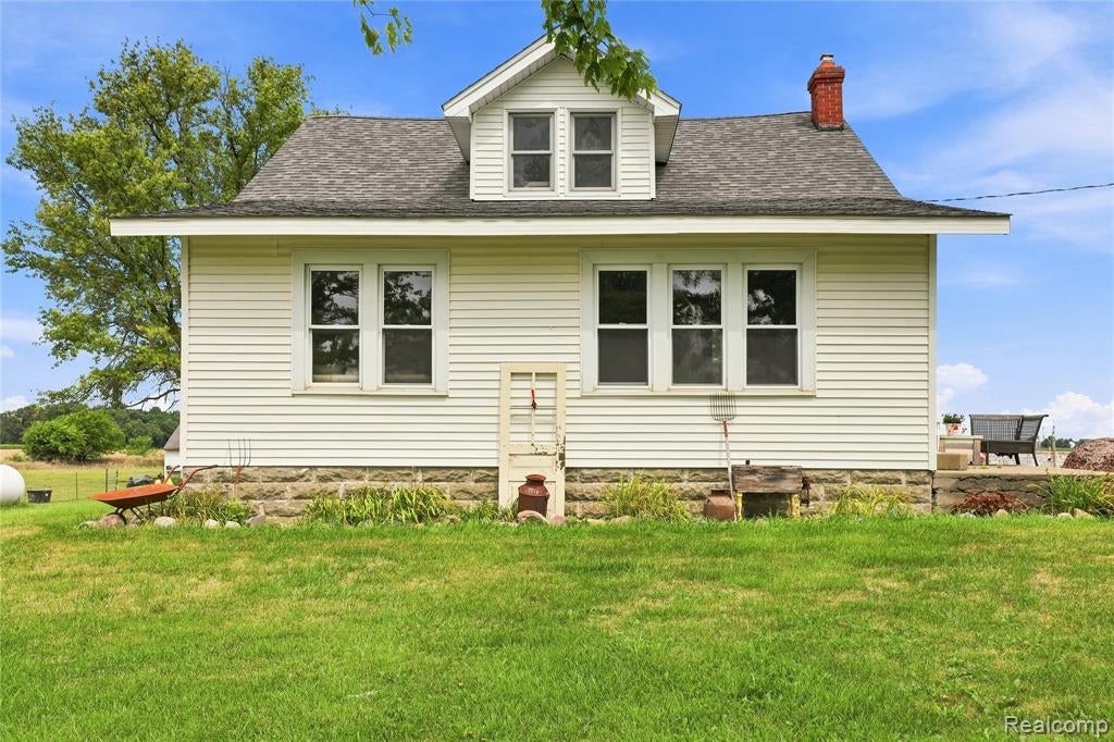 8647 Middleton Road Corunna, MI 48817 - Photo 1 of 52 Gallery Image 1