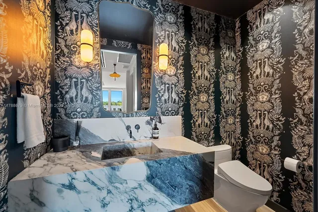 $2,450,000 | 4701 Meridian Avenue, Unit 316, Miami Beach, FL 33140