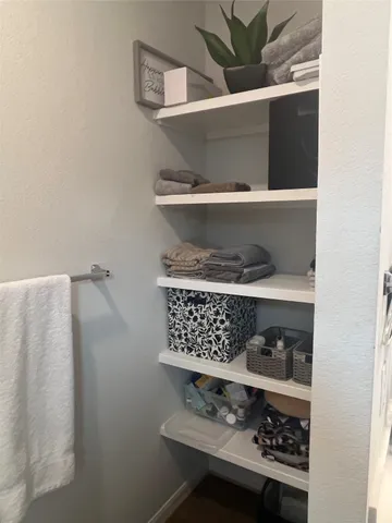 a view of a livingroom with furniture