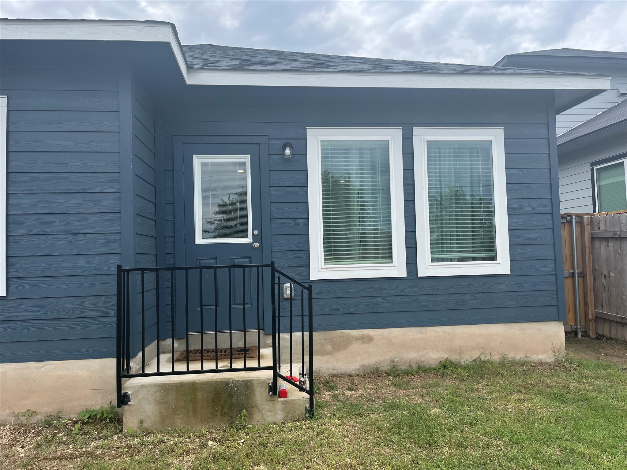 217 Lt. Rusty Jarrell, TX 76537 - Photo 5 of 28 a view of house with a yard