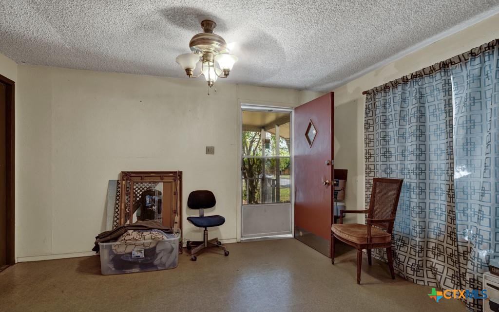512 Valley Street San Marcos, TX 78666 - Photo 11 of 45 a view of a room with gym equipment