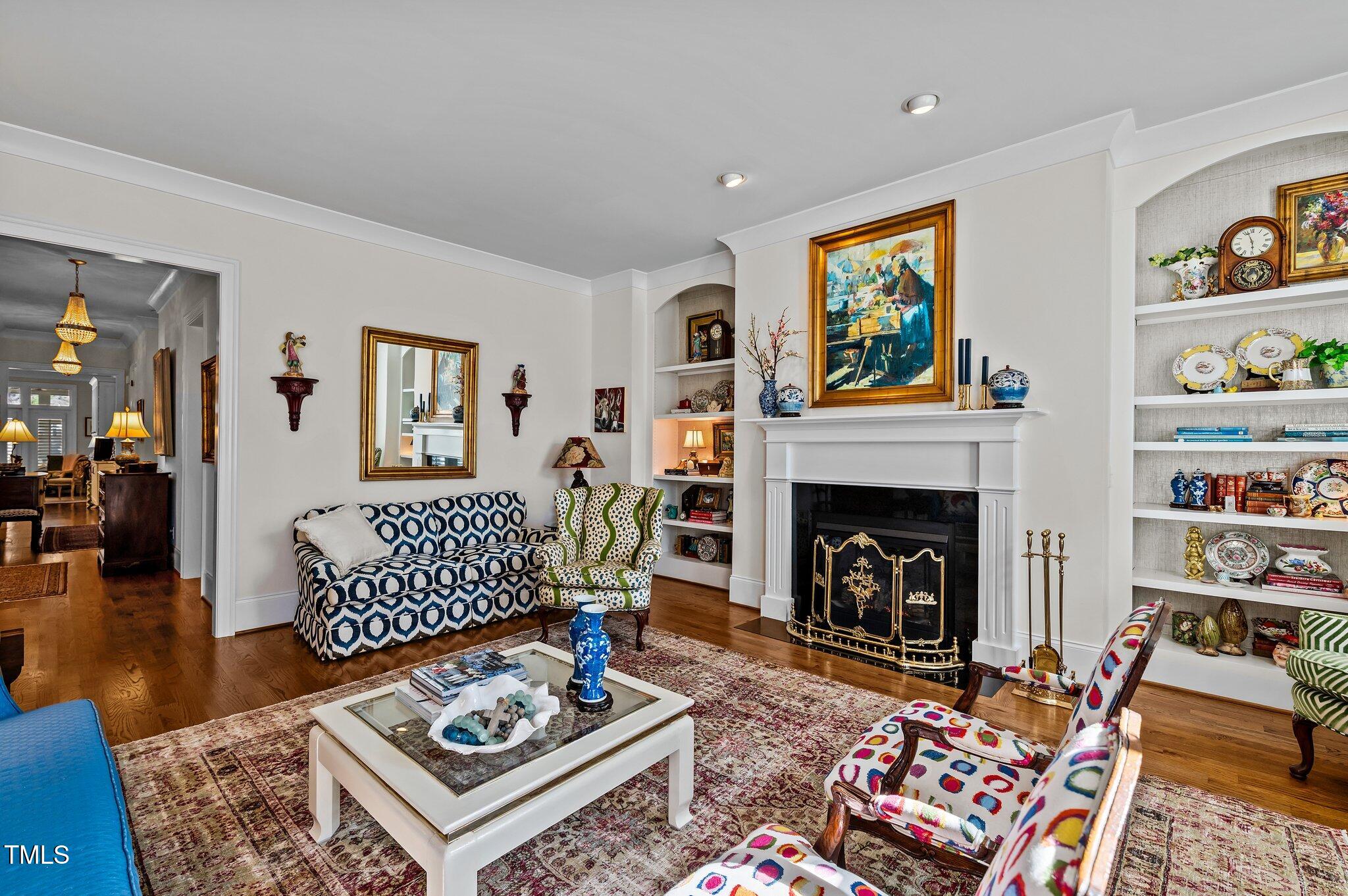 809 Wayne Drive Raleigh, NC 27608 - Photo 6 of 52 23-web-or-mls-DSC_5773
