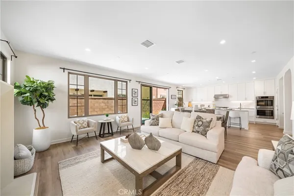 $1,988,000 | 114 Bouquet, Irvine, CA 92618