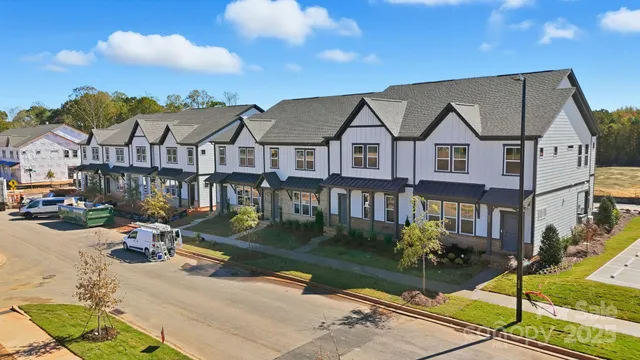 $427,236 | 5513 Wolfpack Alley, Indian Land, SC 29707