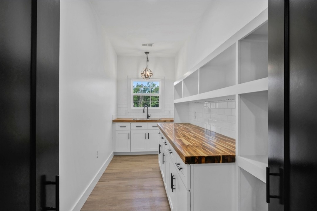 2559 Sylvia Road Dickson, TN 37055 - Photo 13 of 29 Gallery Image 13