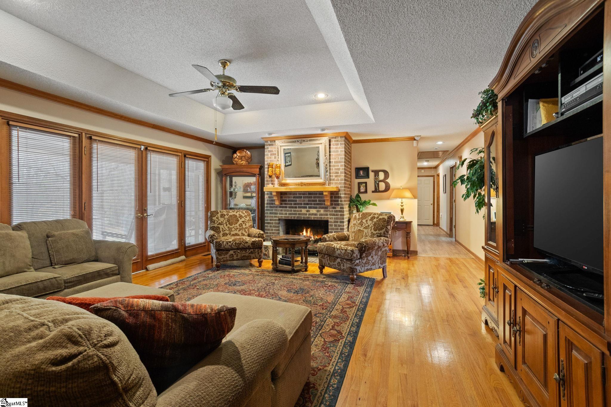 100 Pilot Road Greenville, SC 29609 - Photo 6 of 28 Gallery Image 6
