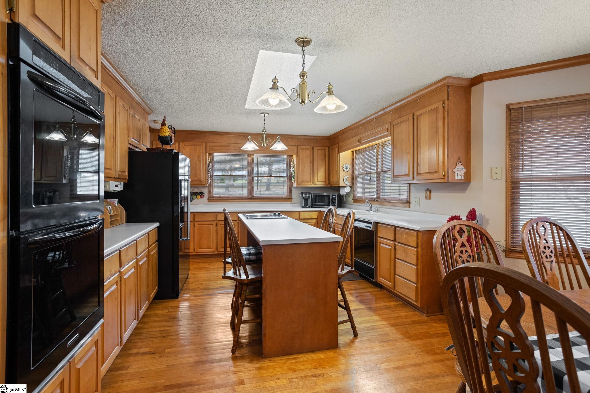 100 Pilot Road Greenville, SC 29609 - Photo 8 of 28 Gallery Image 8