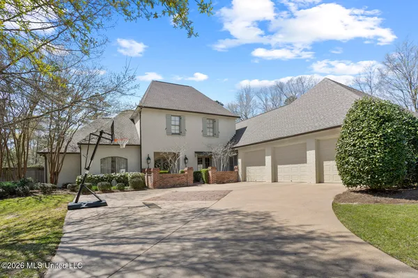 $1,375,000 | 130 Summer Lake Drive, Ridgeland, MS 39157