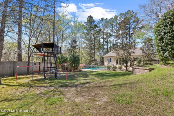 $1,375,000 | 130 Summer Lake Drive, Ridgeland, MS 39157