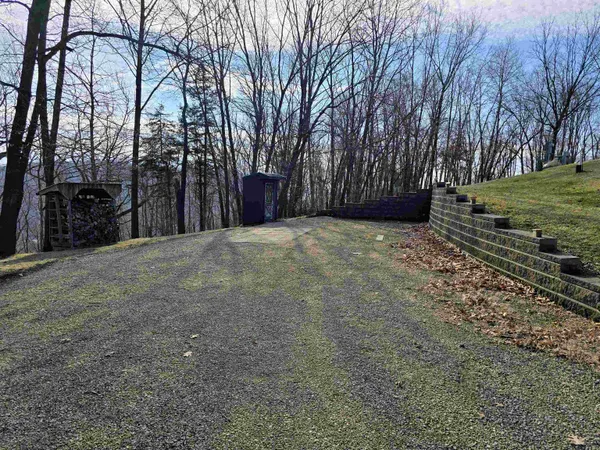 $129,000 | 4932-4944 Orion Court, Cassville, WI 53806