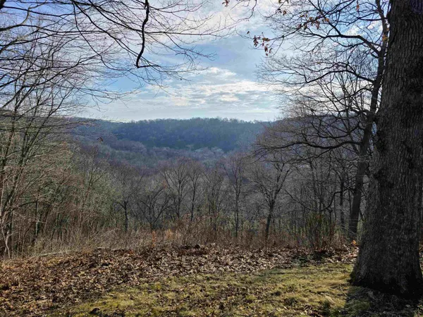 $129,000 | 4932-4944 Orion Court, Cassville, WI 53806