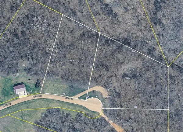 $129,000 | 4932-4944 Orion Court, Cassville, WI 53806