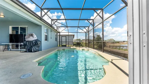 a view of a living room with a fountain