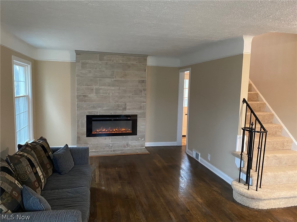 3687 Rolliston Road Cleveland, OH 44120 - Photo 4 of 7 Gallery Image 4