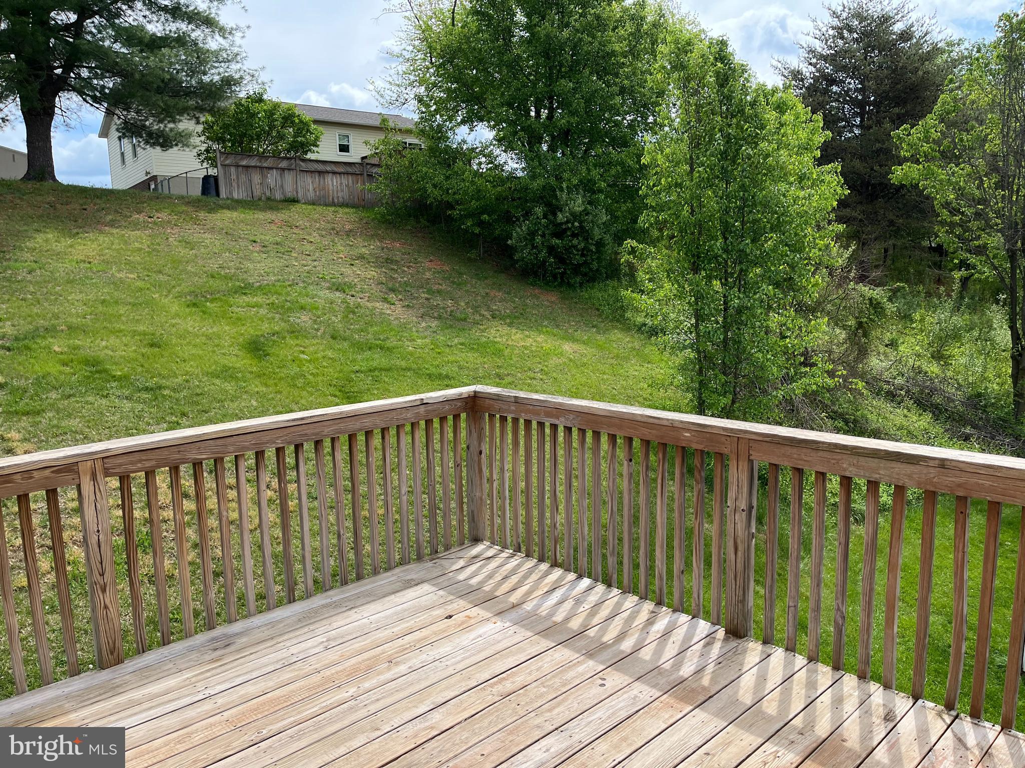 994 View Crest Court Front Royal, VA 22630 - Photo 13 of 24 a balcony with trees in front of it